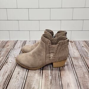 Fergalicious by Fergie Women's Bizzy Booties Light Brown Zip Up Size 7.5